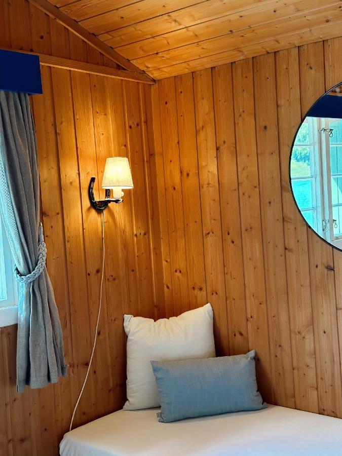 Loken Camping - Trivelig Og Idyllisk Ved Vannet Hotel Olden Exterior photo